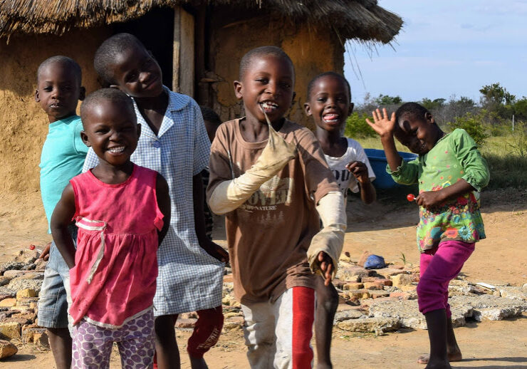 Zimbabwe-Vimridge-Farm-kids-1